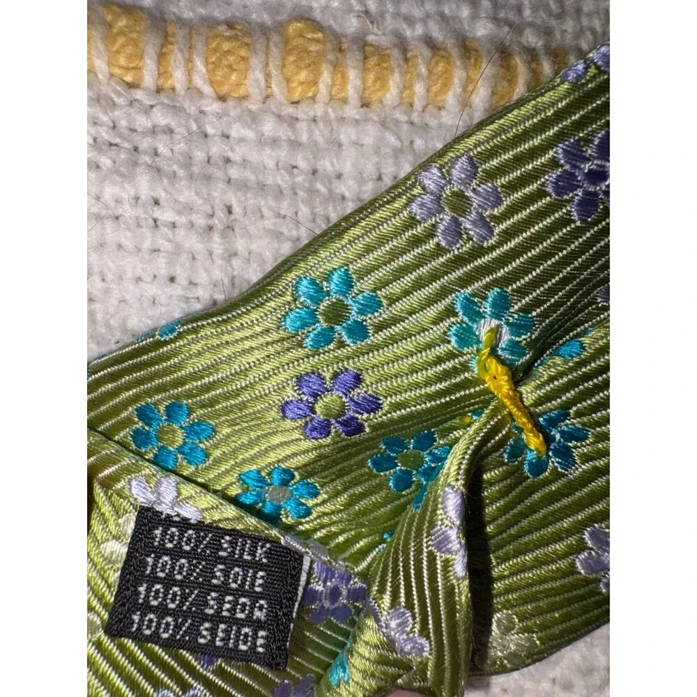 La Vita di Moda Silk Green Floral Tie
